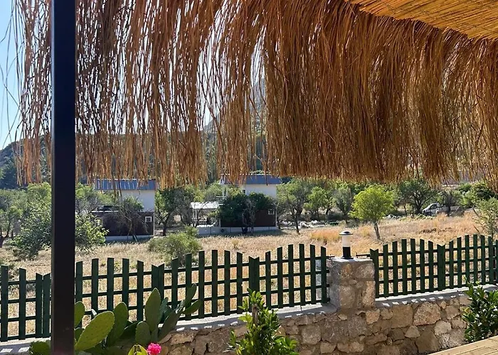 Soeguet Houses